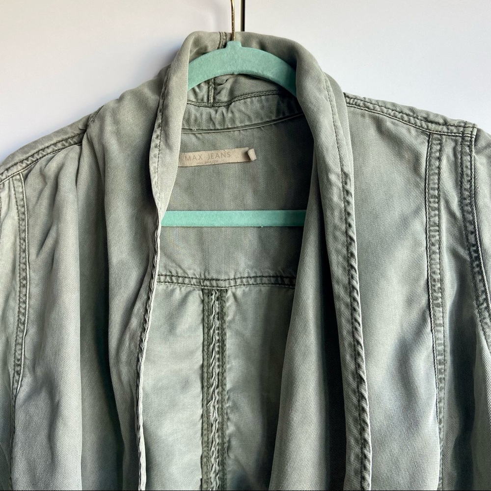 Green Jacket - Picture 3 of 6